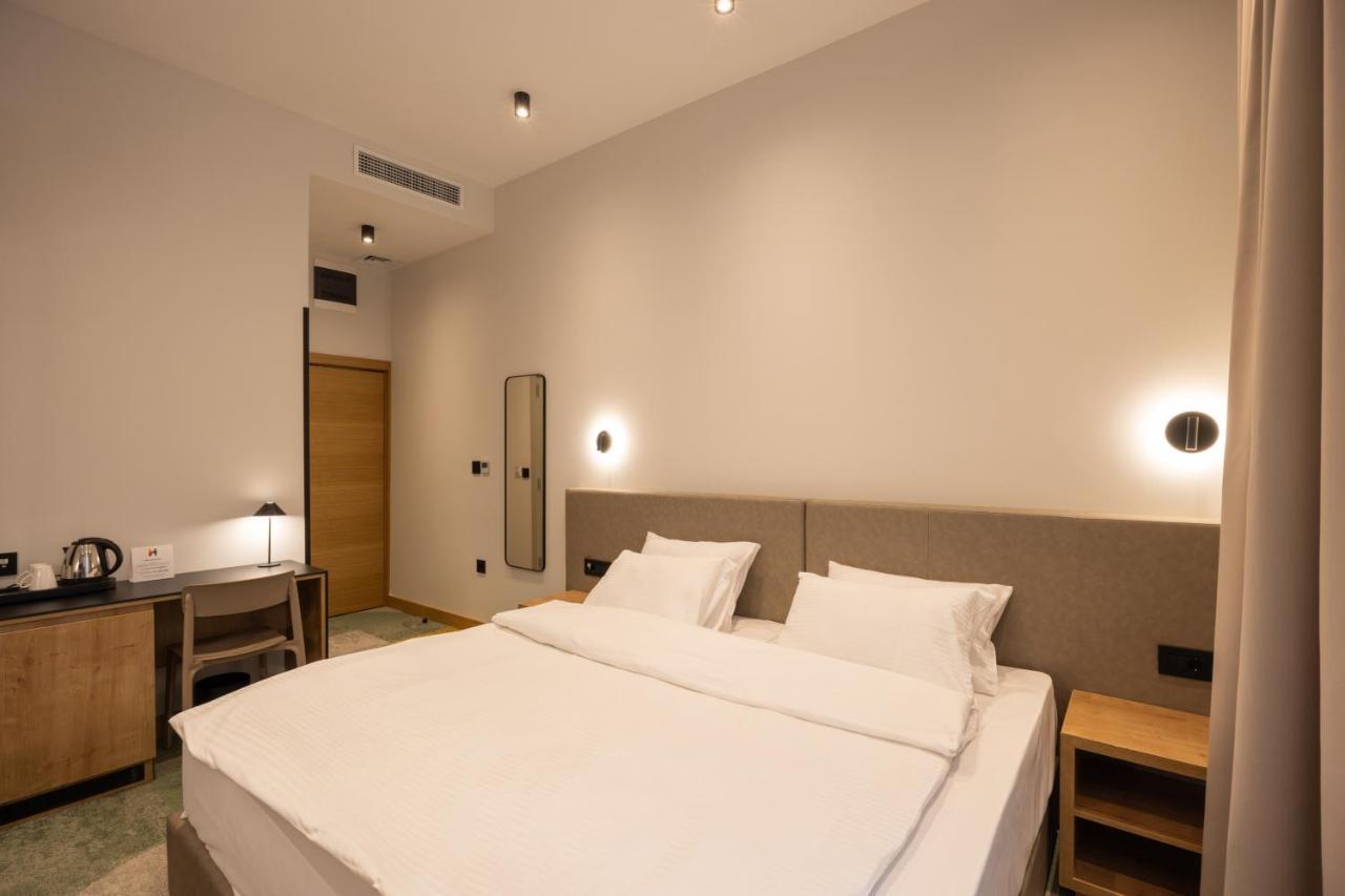 בלגרד Hop Inn Rooms & Suites מראה חיצוני תמונה