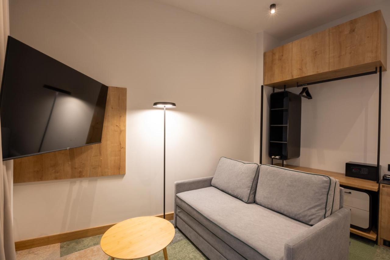 בלגרד Hop Inn Rooms & Suites מראה חיצוני תמונה