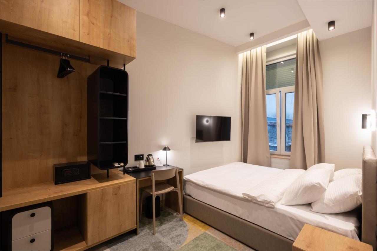 בלגרד Hop Inn Rooms & Suites מראה חיצוני תמונה